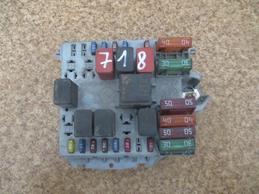 фото №1, Коробка запобіжників alfa romeo 147 46558759