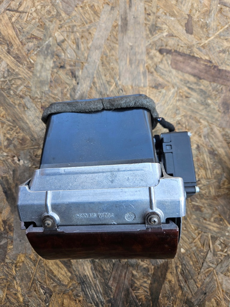 фото №4, Решётка обдув перед vw volkswagen phaeton 3d1819702b 3dz853204