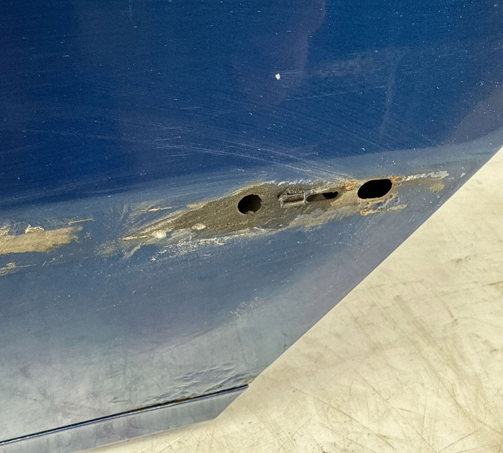 фото №10, Volkswagen passat b6 2010 задняя сторона левая дверь задние