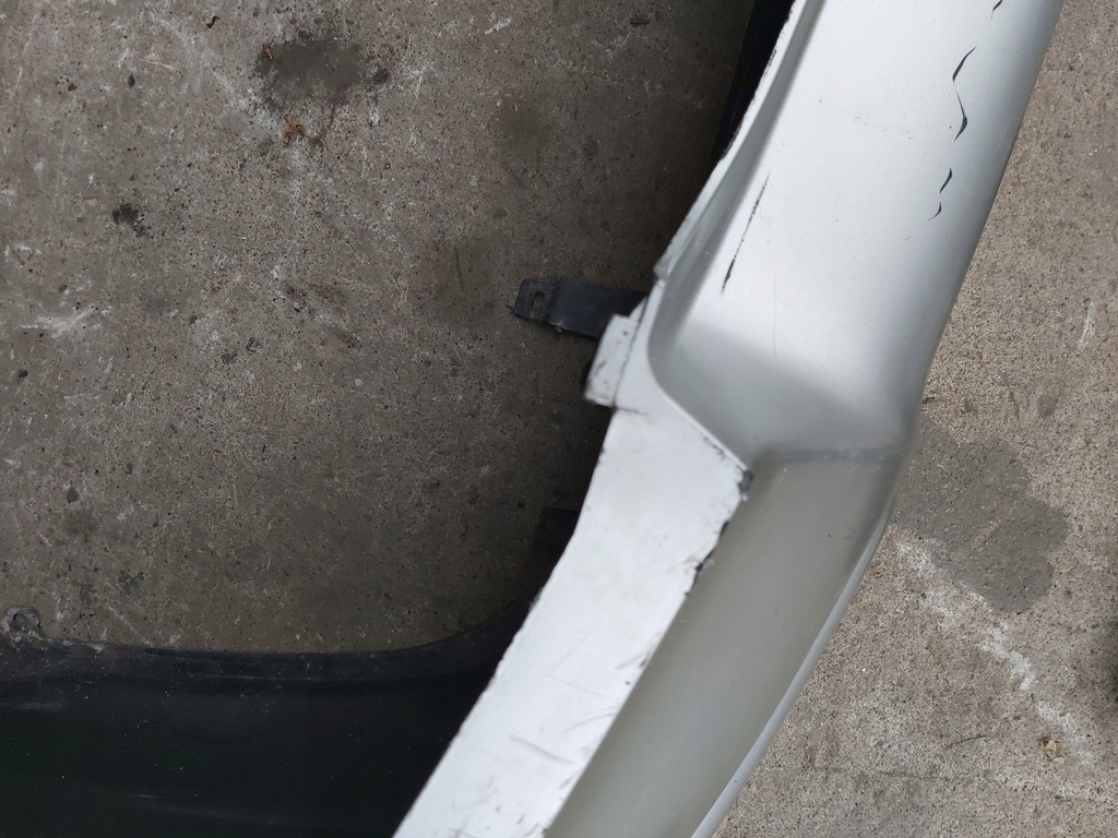 фото №8, Toyota avensis t25 бампер задняя sedan хэтчбек