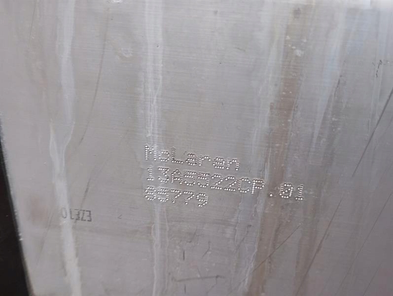 фото №7, Mclaren 570s spider передня частина end clip lock carrier накладка 13a5178cp 13a1314cp