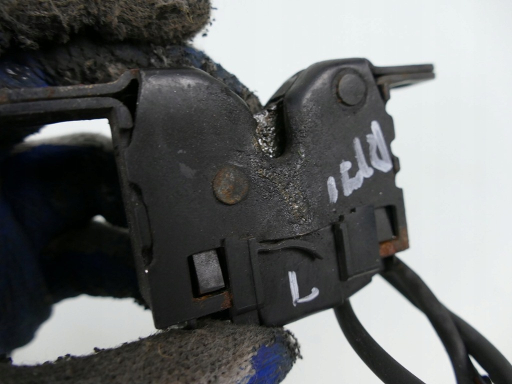 фото №2, Mercedes slk r171 замок капот лівий засувка