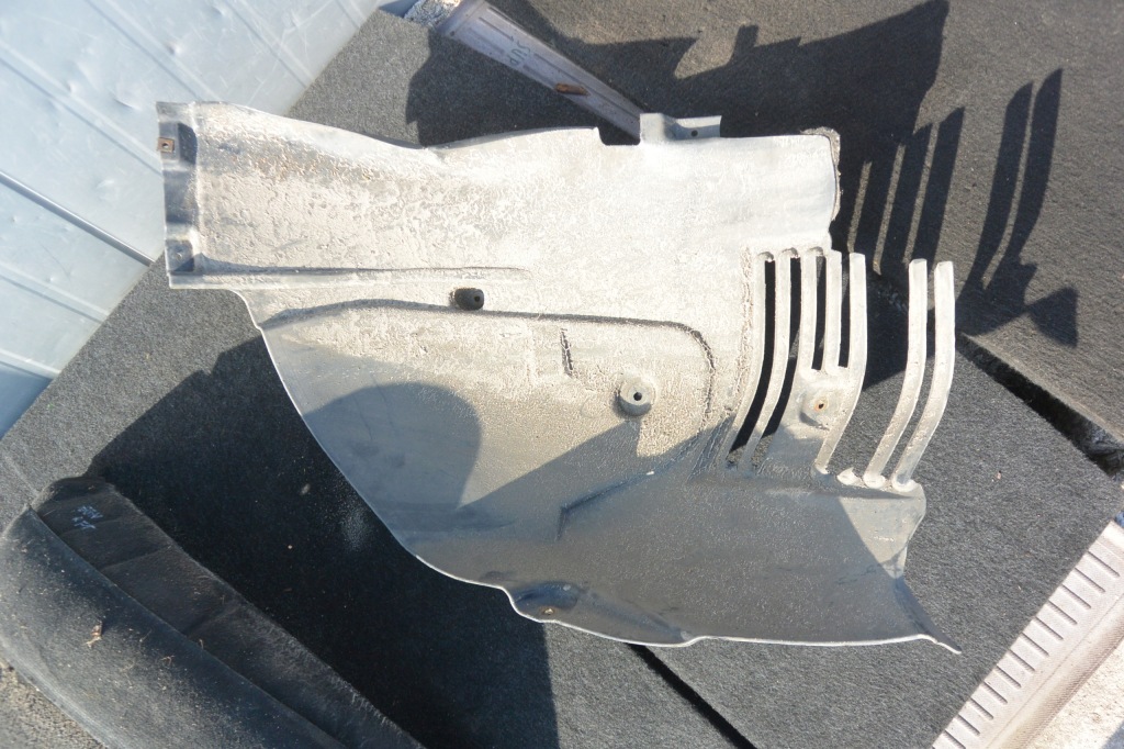 Підкрилок комплект  праве перед maserati ghibli iii Зі Шроту