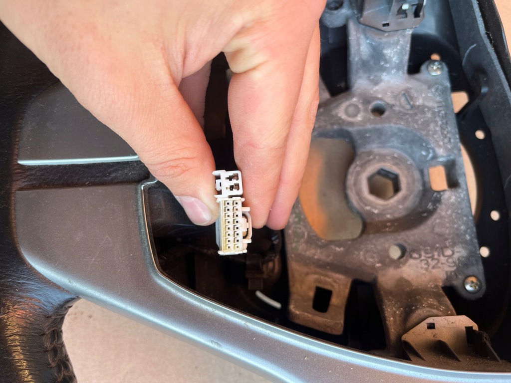 фото №8, Повітропровід шкіра мультифункція mazda 6 ii gh gs1d-32-980