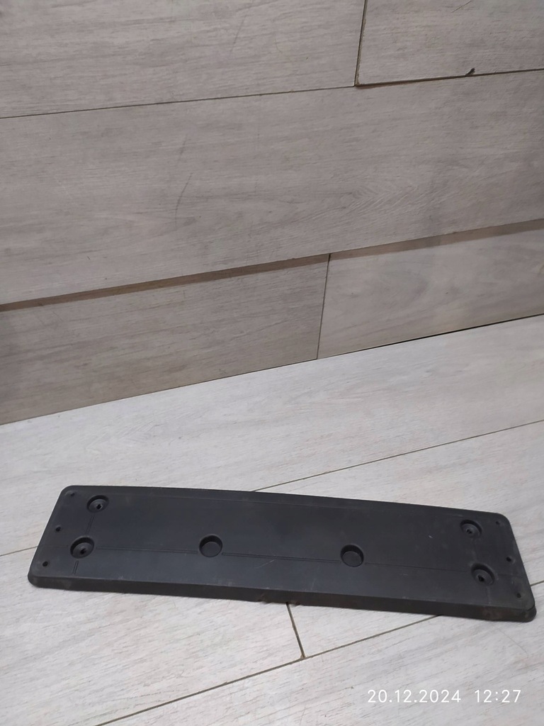 фото №1, 10582. bmw 4 g26 рамка панель перед 9447660