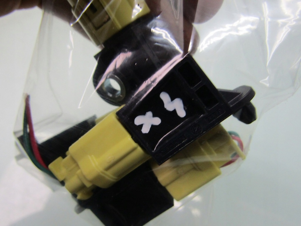 фото №6, X-trail iii t32 17r датчик удара ударный 988303ra0a