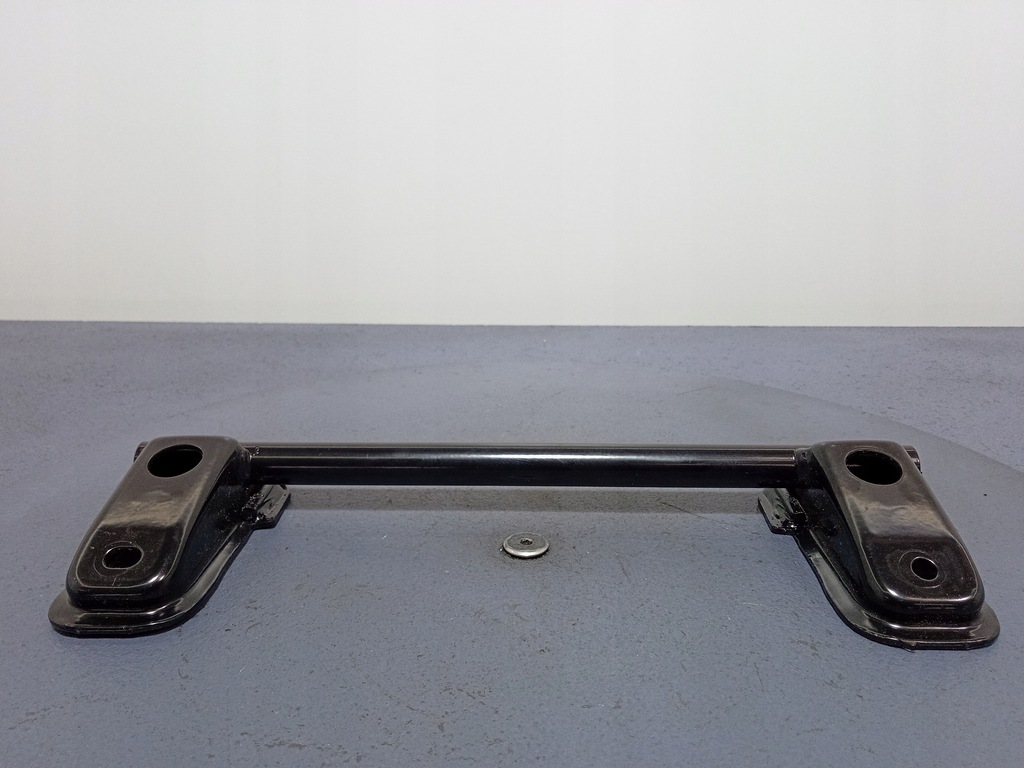 фото №1, Toyota avensis t27 кронштейн isofix