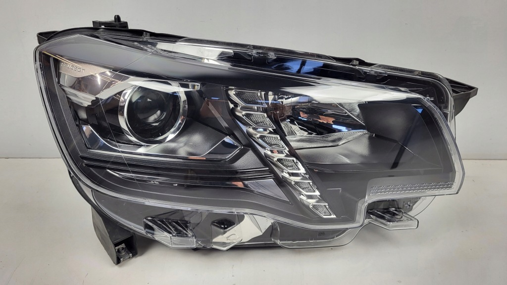 фото №2, -фара лампа перед передня права peugeot rifter 2018- partner