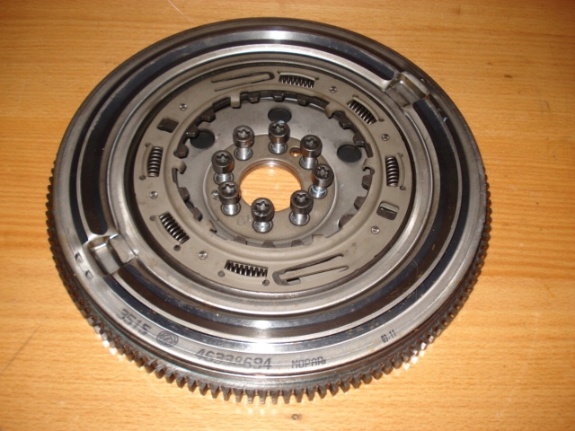 фото №1, Сцепление 46338694 1.3 turbo двигатель 55282328 fiat 500x jeep compass renegade