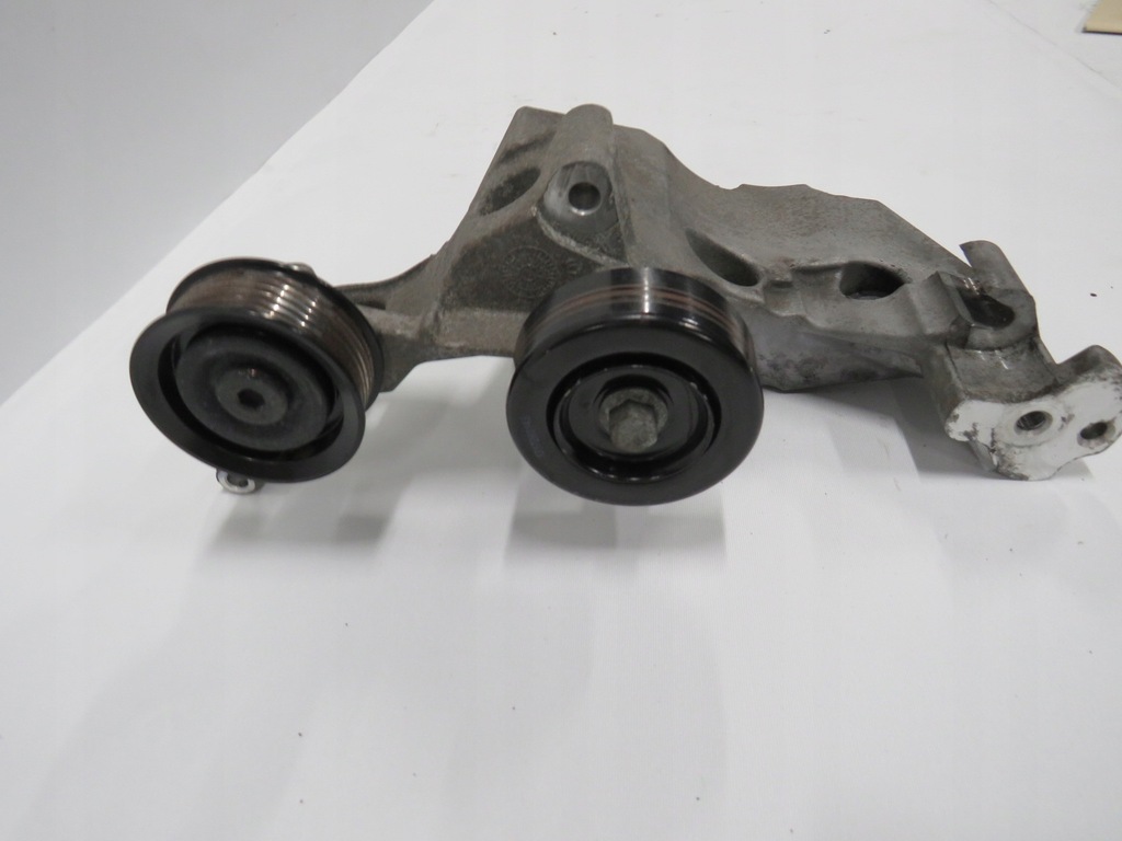 фото №2, Kia sportage iii 2.0 crdi кронштейн ролик генератора