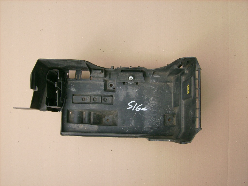 Купити Корпус akumulaora opel signim vectra c 24413805