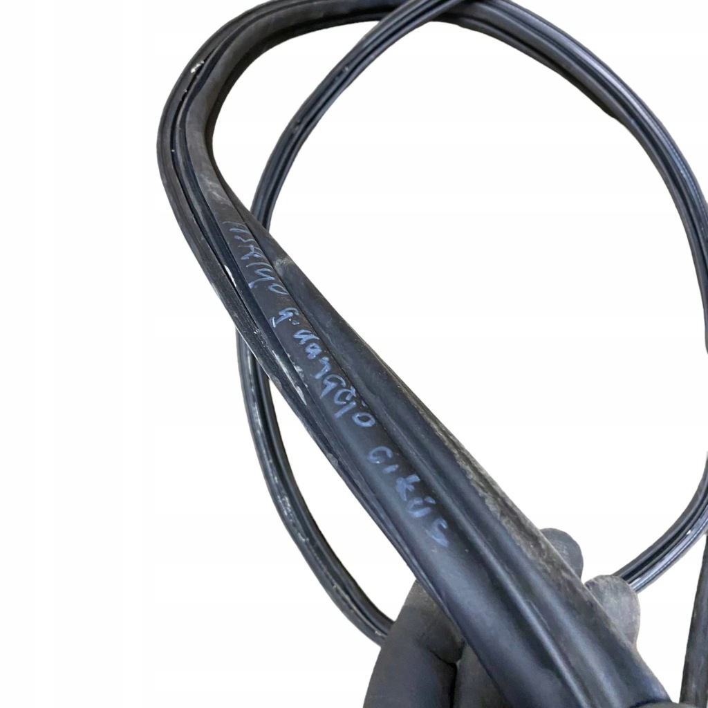 фото №6, Alfa romeo stelvio 2019 гумовий прокладка багажника заднього / na кузов