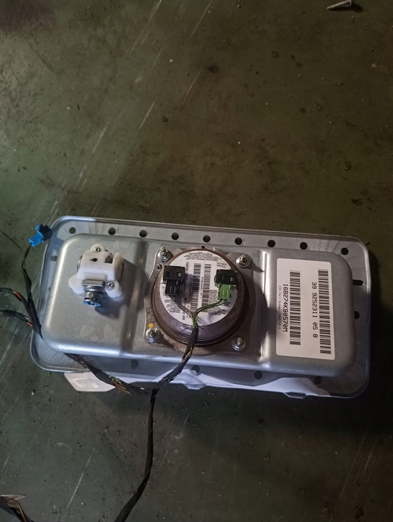 фото №5, Подушка воздушная пассажира подушка безопасности 3 патроны bmw f15 x5 f16 f85 f86