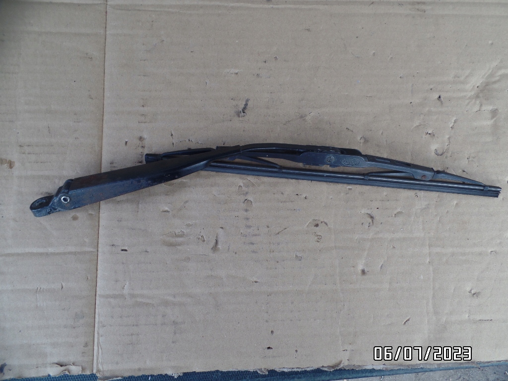 фото №1, Важіль задній двірники mercedes w168 a1688201044