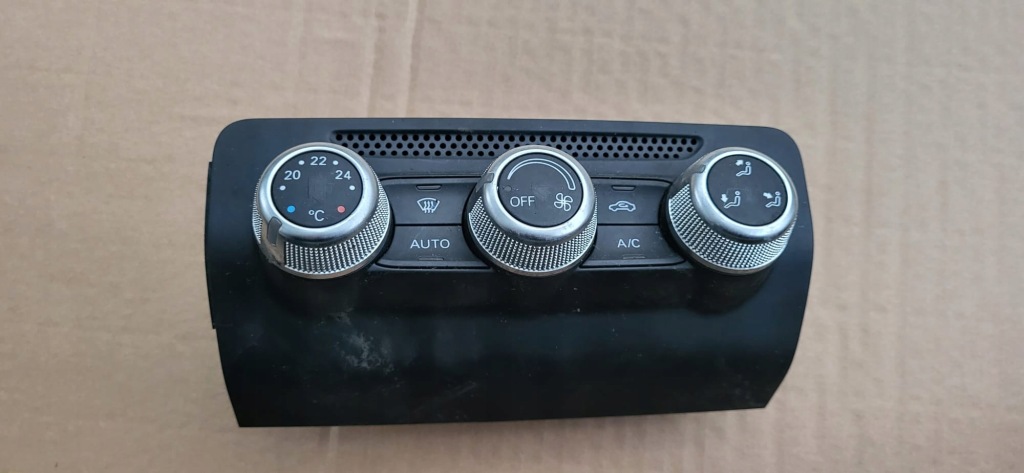 фото №1, Панель кондиционера обдув audi a1 8xa820043