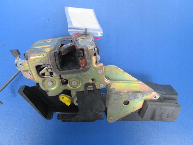 фото №2, Space star 98r замок двері правий задня 2pin центральний