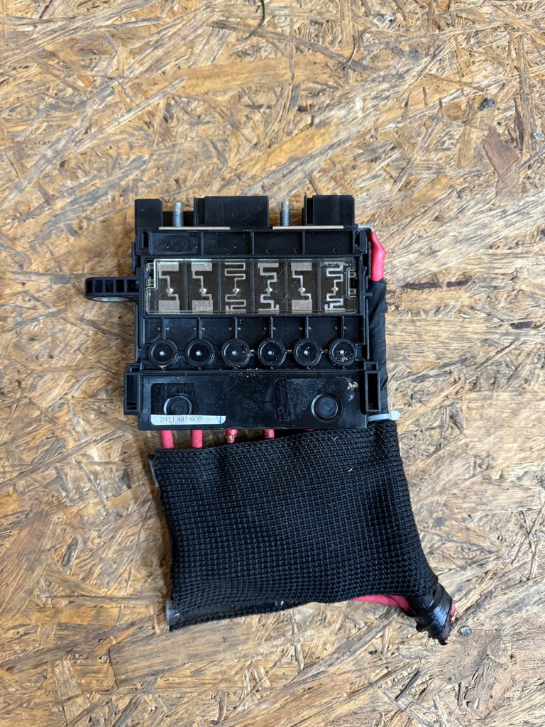 фото №1, Модуль запобіжник акумулятор renault megane iv scenic 241148160r