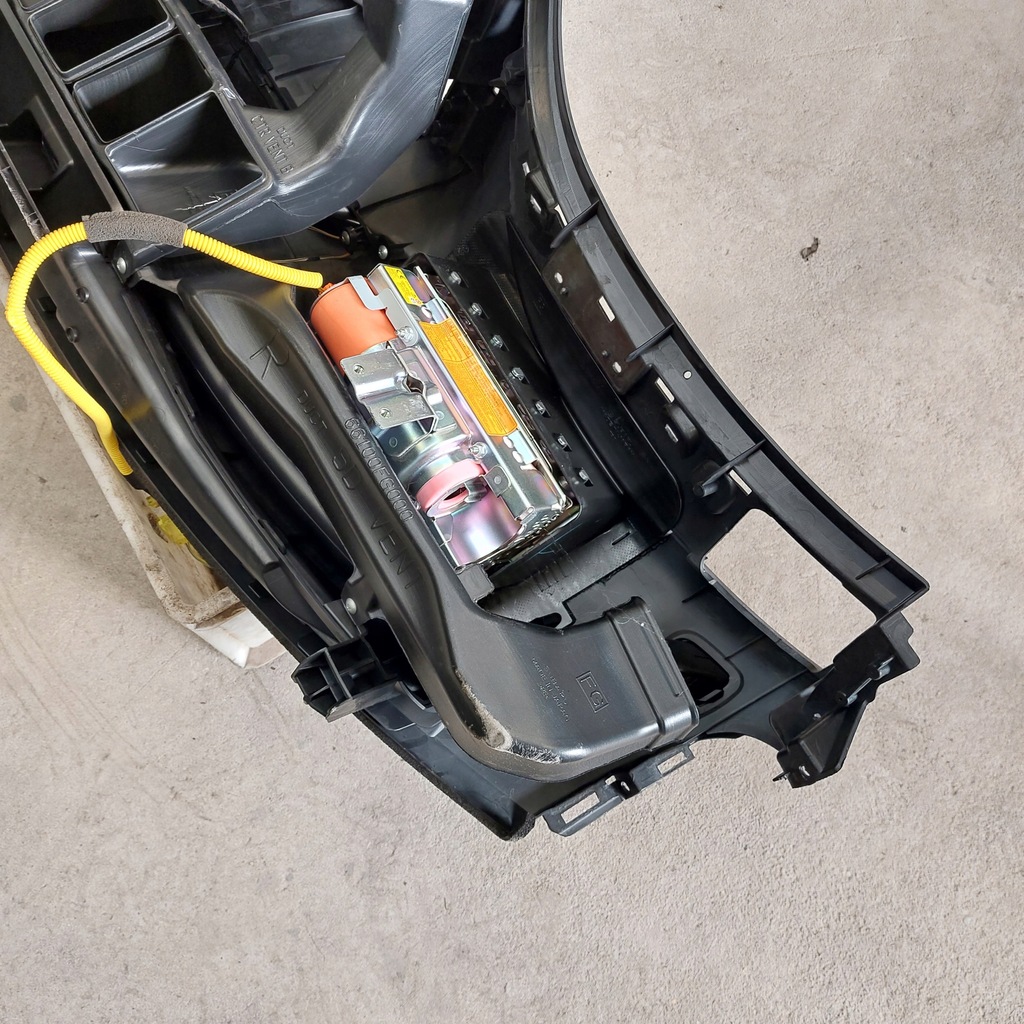 фото №16, Subaru impreza iii 3 панель приладів приладова + подушка безпеки пасажира