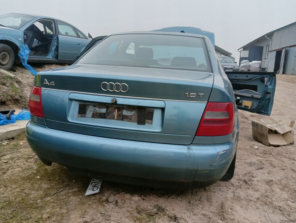 фото №1, Бампер задня audi a4 b5 lx6v