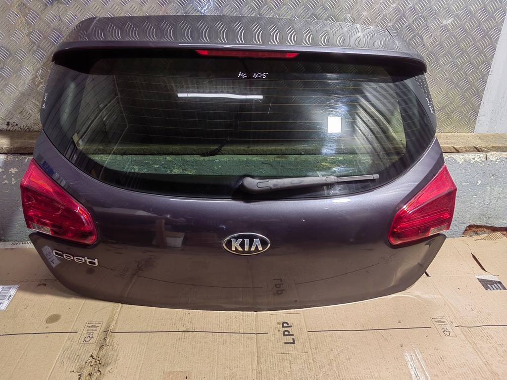 фото №1, Кришка багажника багажника задня комплектна kia ceed 2 ii be 12-