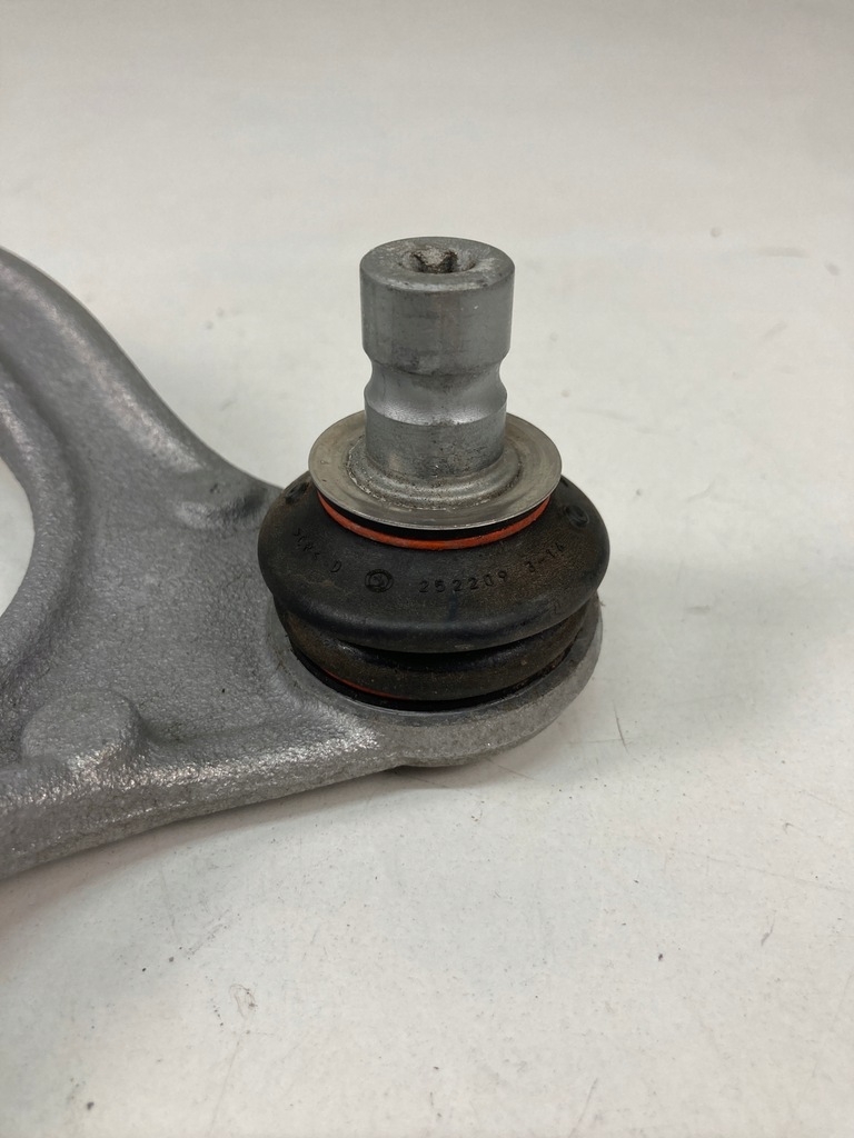 фото №8, Важіль правий передній верхній tesla model 3 y lift