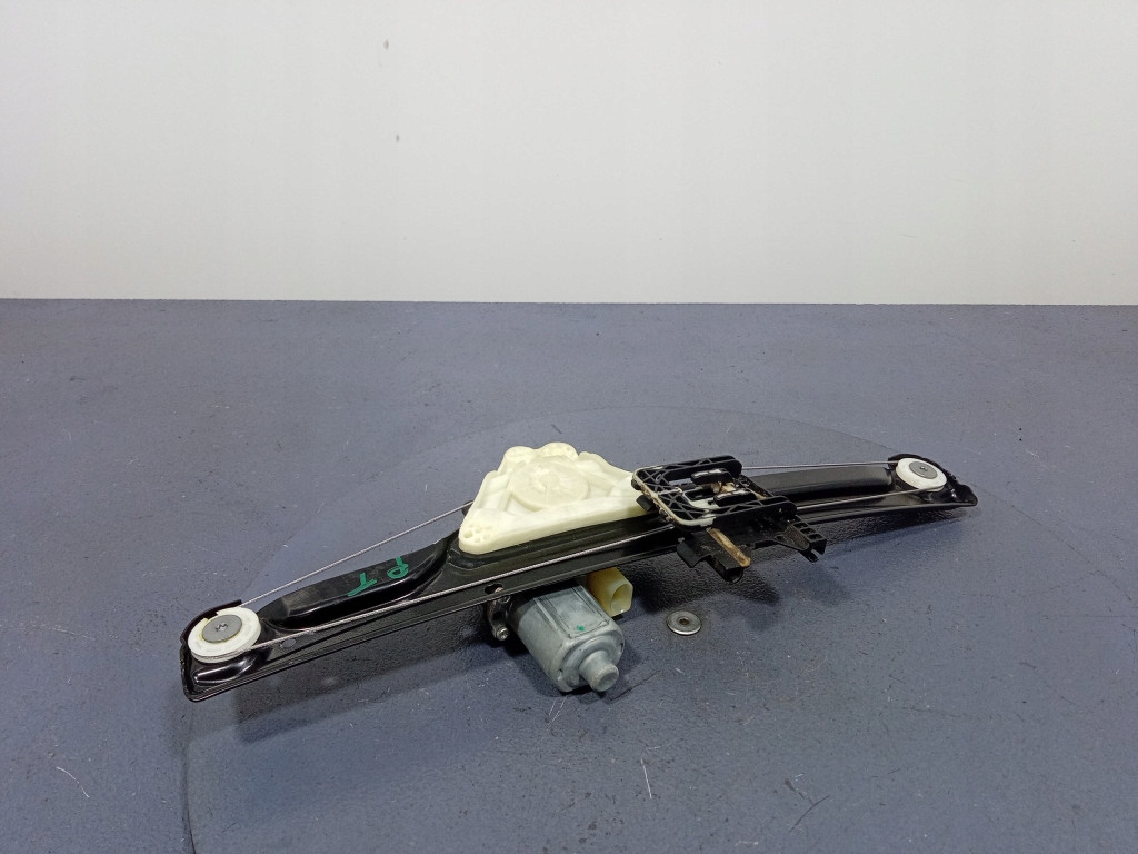 Porsche panamera 971 моторчик подъемник стекло задняя правый 971839402a Оригинал