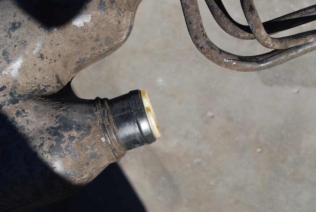 фото №8, Бак топлива audi a8 d2 3.7 4.2 lift голый