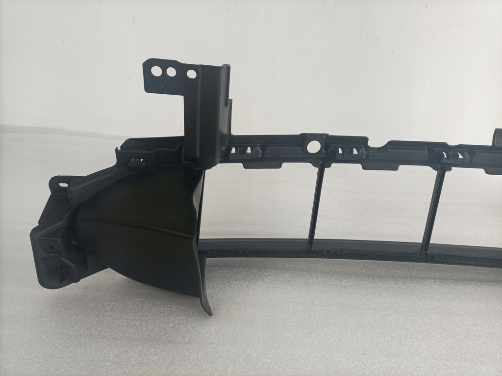 фото №6, Mazda cx30 решітка середня бампера dfr5-502g1