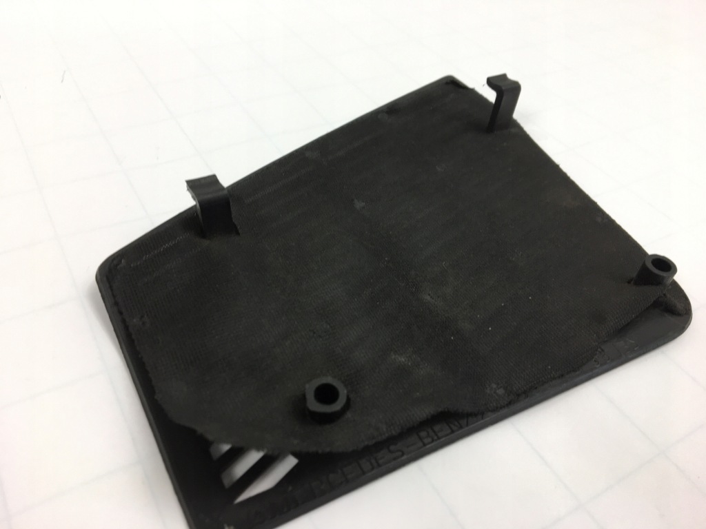 Защита накладки динамиков чёрные w панель приборная mercedes w201 190 в Украине