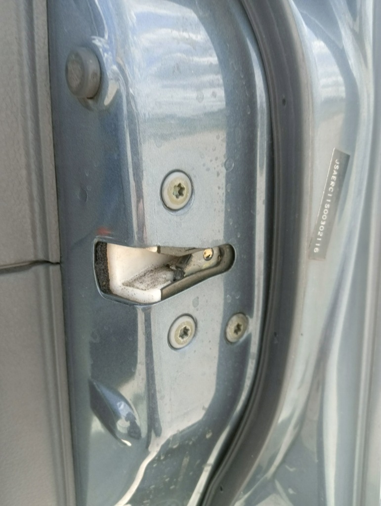 фото №1, Замок двері задня правий suzuki liana 06r