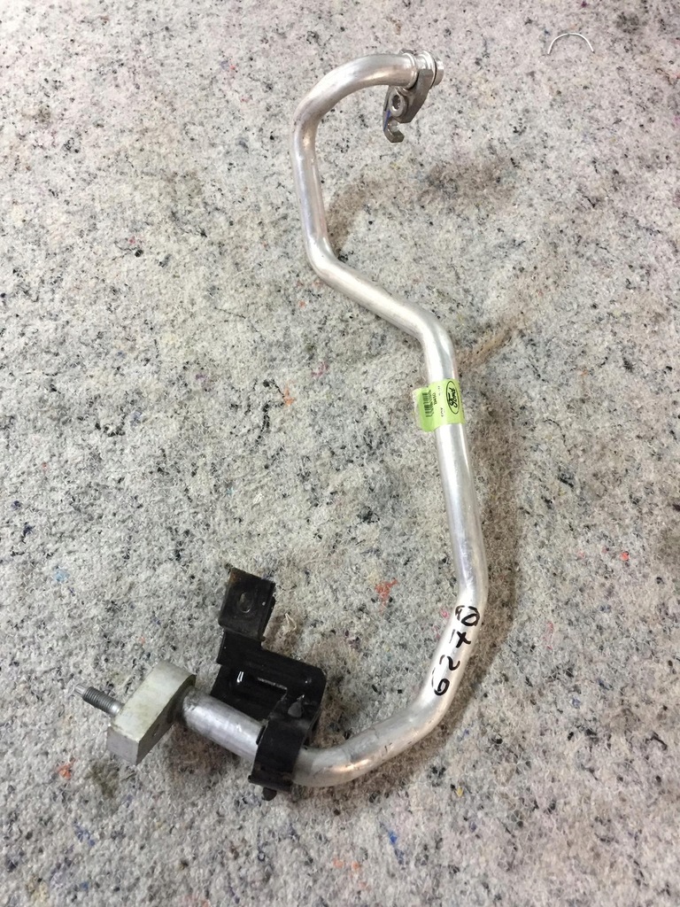 фото №1, Transit tourneo courier 14- шланг кондиционера