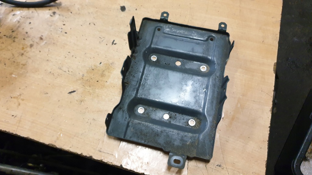 фото №1, Suzuki liana корпус основа акумулятор