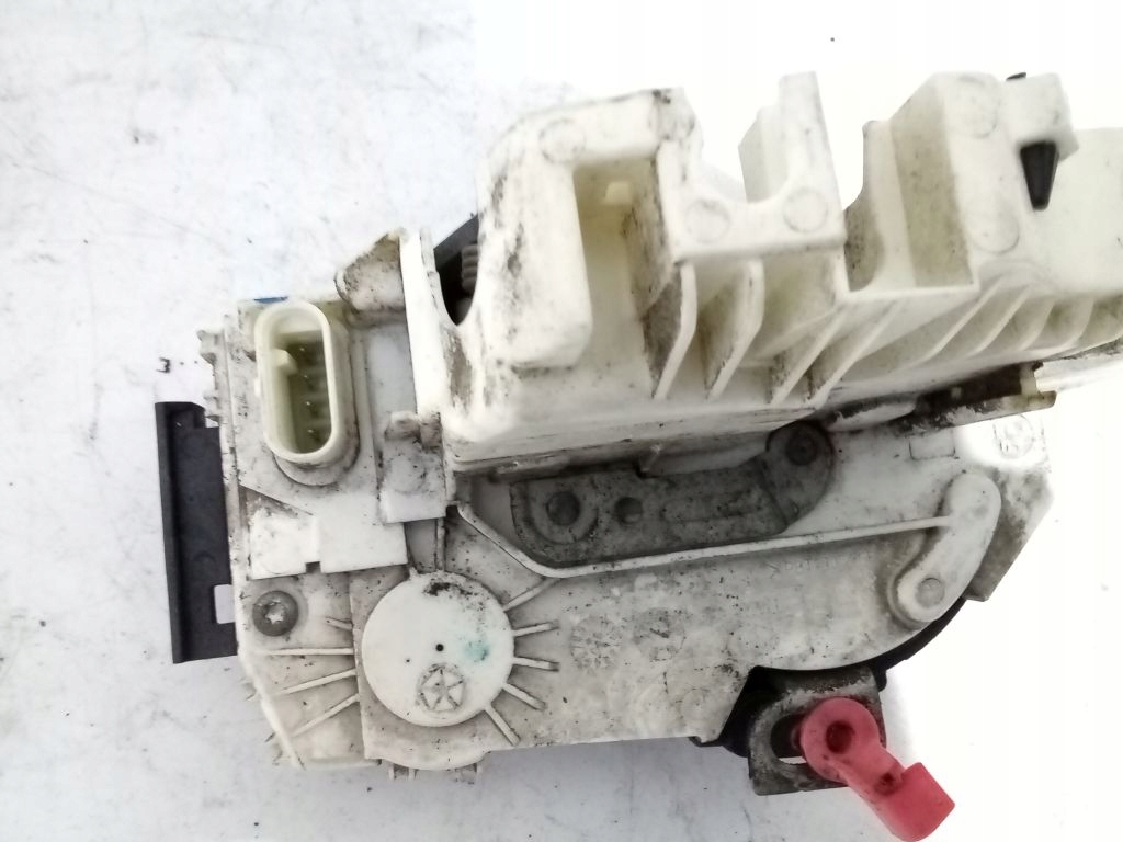 фото №5, Dodge journey замок правый перед 4 pin p04589694aa