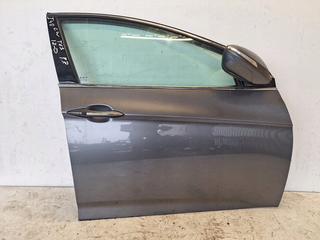 фото №1, Hyundai i40 cw 12- дверь правое перед t6s