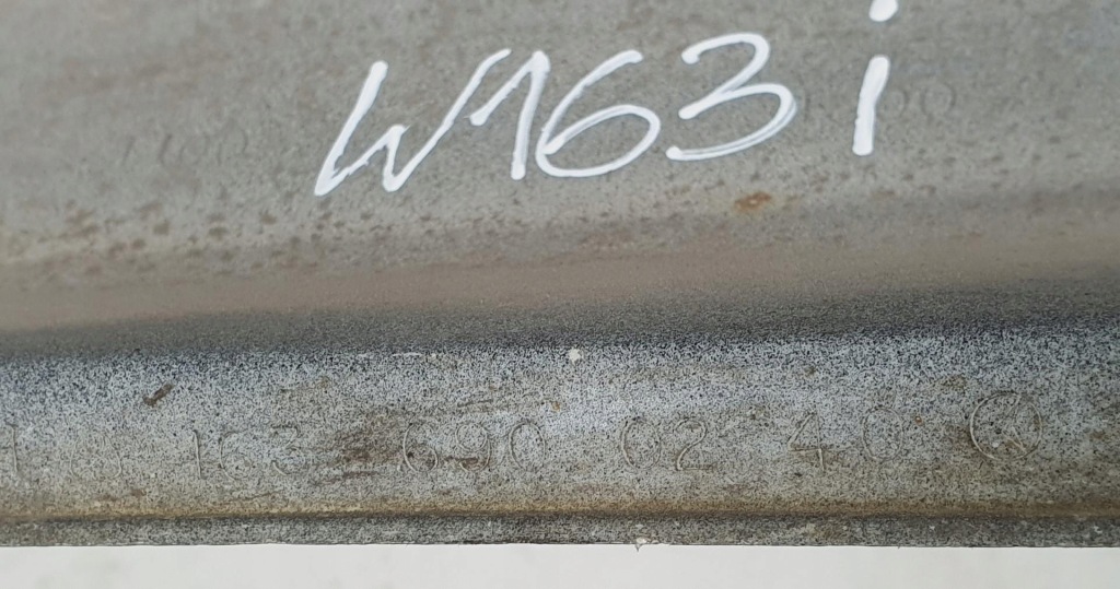 Накладка накладка порога  права 189 mercedes ml w163 Зі Шроту
