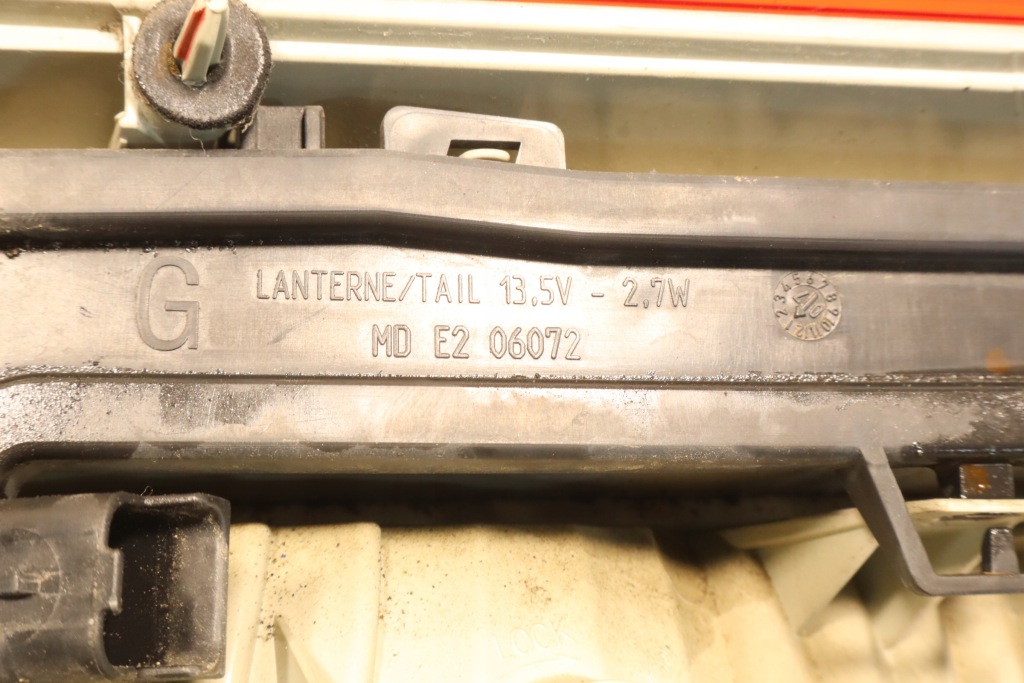 фото №8, Лампа левая задняя w крышка багажника renault laguna iii sedan