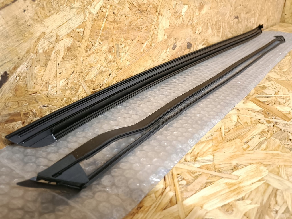 фото №6, Volvo xc60 i do 2017 молдинг вертикальная стекло лобовое левая 39803231