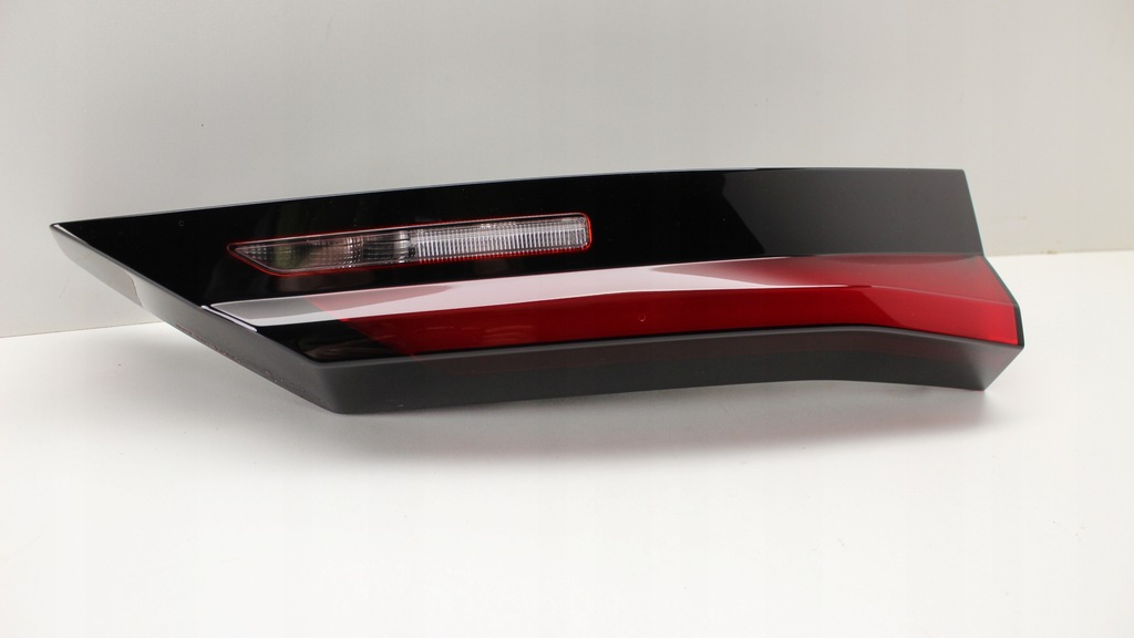 фото №12, Bmw x1 u11 - лампа задняя правая led 2023+