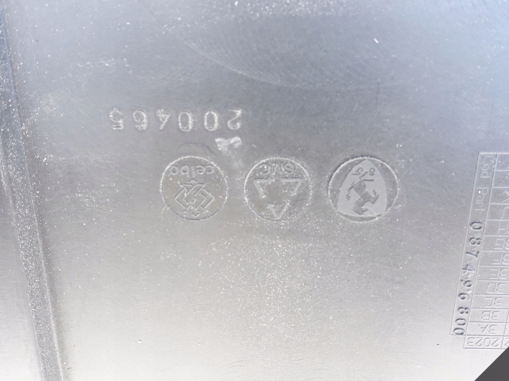 фото №14, Ferrari 488 spider плита захист шасі двигун