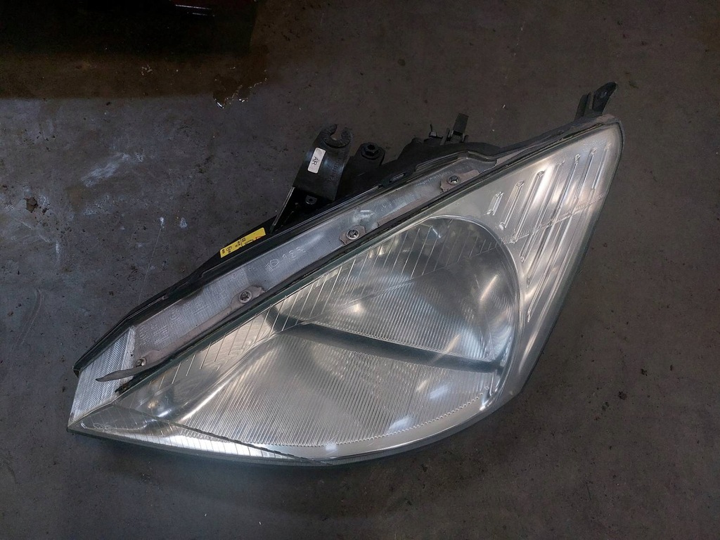 фото №15, Kompletny перед капот бампер лампы focus mk1 p8