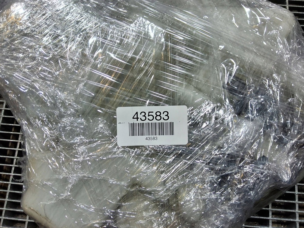 фото №2, Land rover range rover sport l320 2011 бак жидкость do омывателя стекло