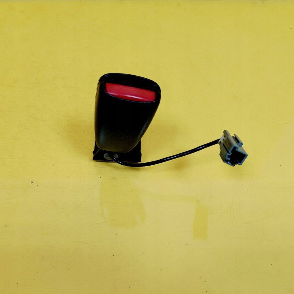 Кліпса поперечина безпеки лівий задня volvo c70 nr1310 Недорого