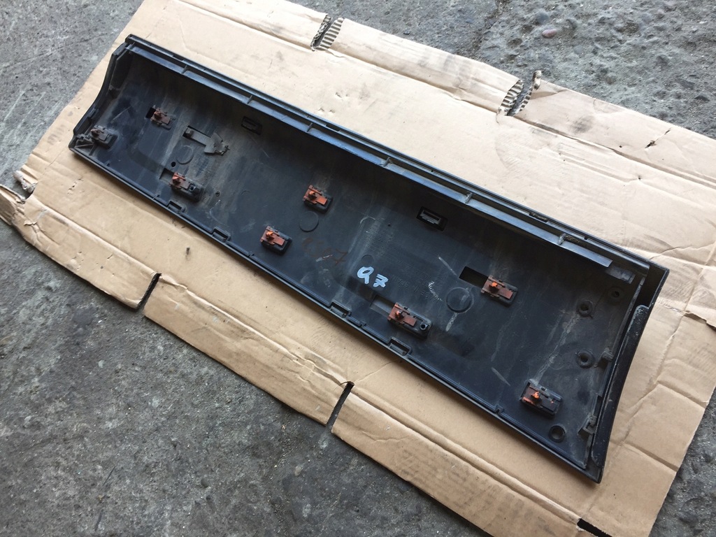 фото №9, Audi q7 4l lz9y молдинг нижняя дверь левый задняя задняя