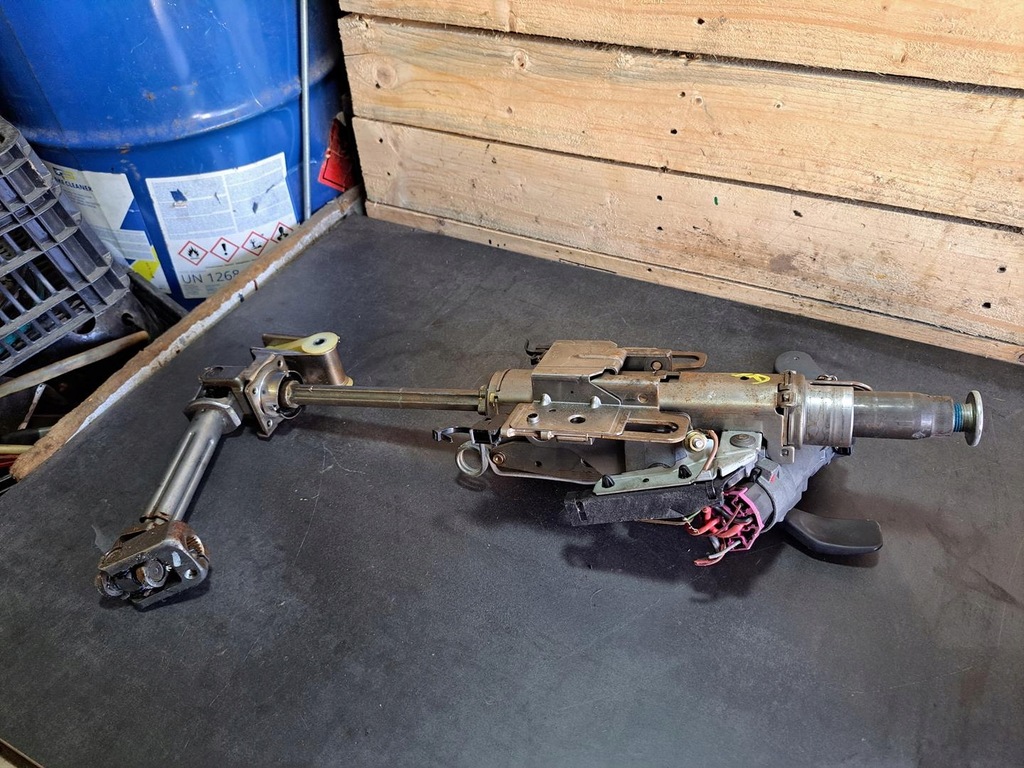 фото №13, Автомобиль skoda fabia i 1.2 колонка рулевая замок зажигания ключ оригинал