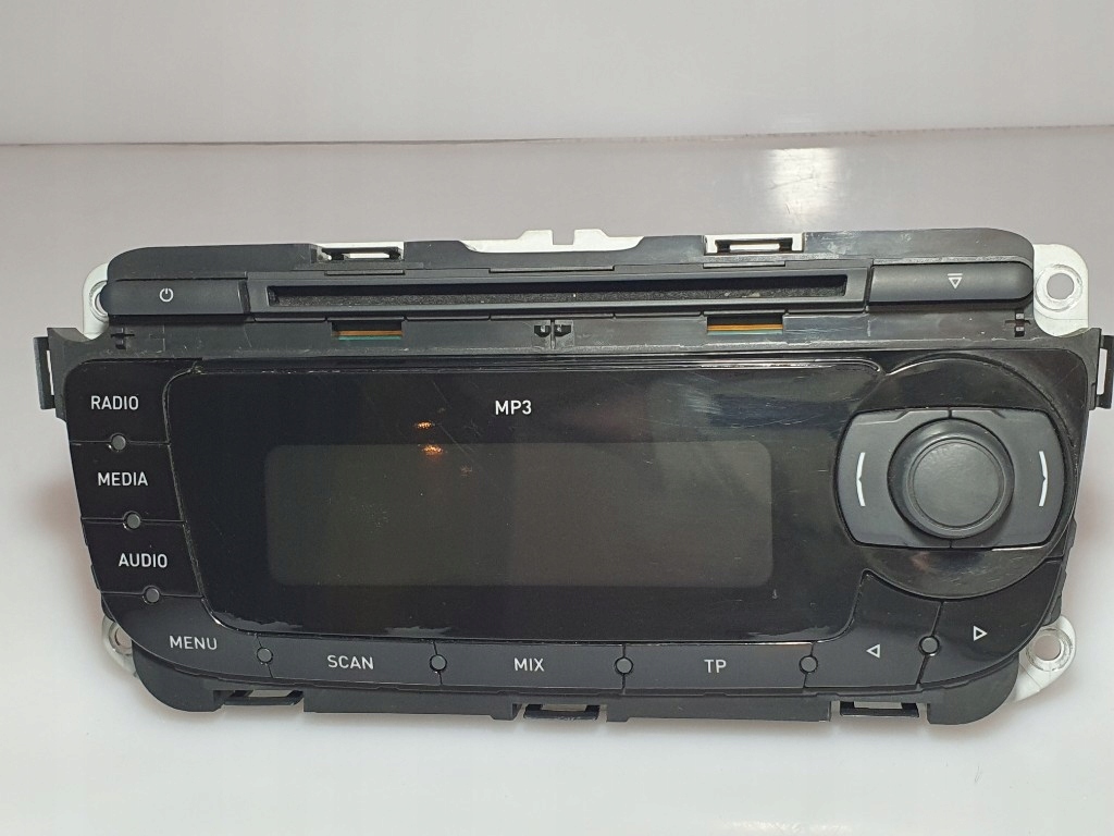 фото №2, Seat leon ii lift 2010r радиопроигрыватель mp3 cd радио оригинал 1p0035153d