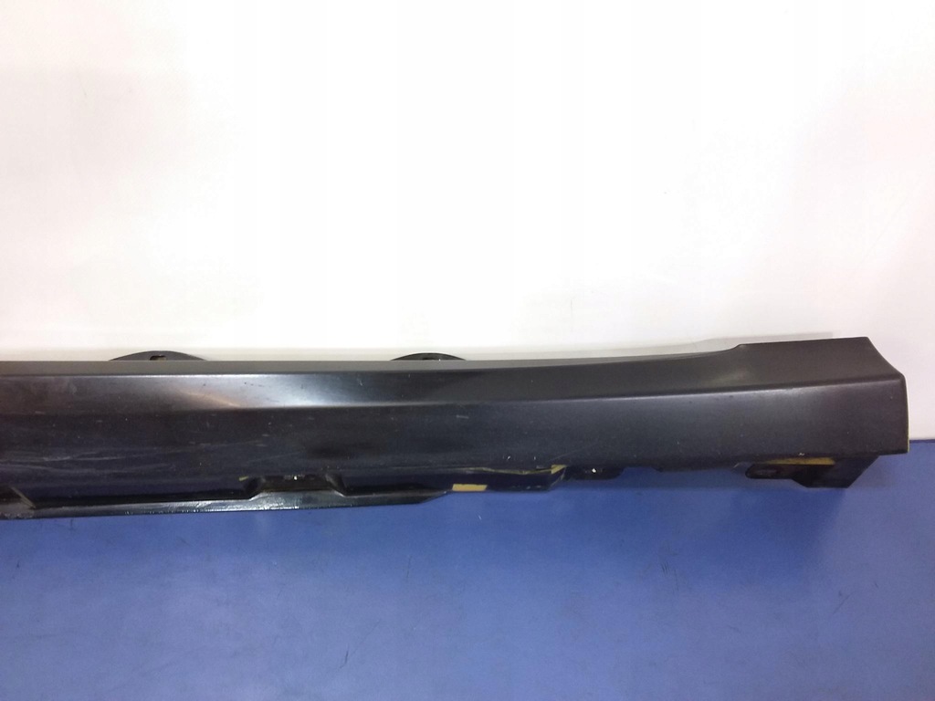 фото №4, Mercedes r w251 молдинг порог правая a2516980854