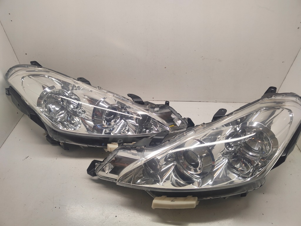 фото №1, Peugeot 4007 ксенон комплект лампа передних