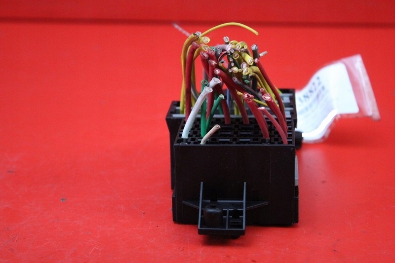 фото №5, Коробка запобіжників 7703297597 dacia duster 1 i 1.6 16v 102 km 10-13