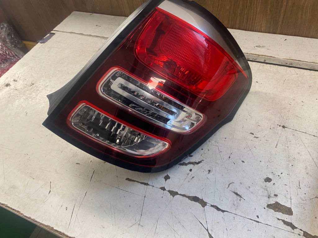 фото №1, Citroen c3 ii lift лампа правий задня 9803928480