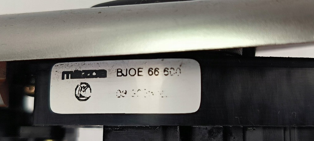 фото №8, Кнопка вікон c8h-d172 mazda premacy